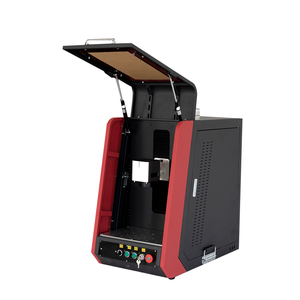 Máquina de gravura de marcação a laser de fibra CNC portátil tipo fechado para metal plástico